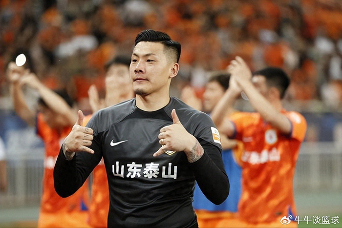 开云-王大雷全新形象亮相中超!首轮就表现不俗零封对手,征服山东球迷|鲁能|山东队|辽宁|辽宁铁人|本菲卡足球俱乐部_新浪体育_新浪新闻